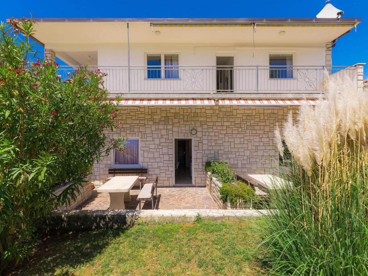 Apartman Nika-2 By Interhome